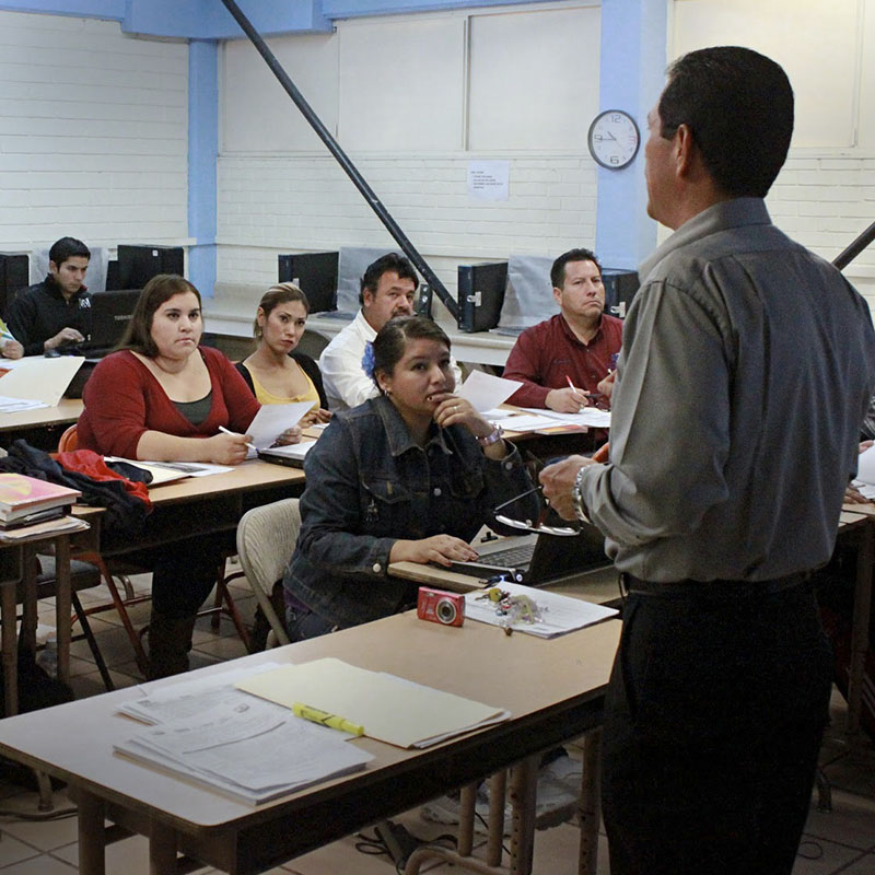 Capacitación para Auxiliar de Educación: Inicial, Secundaria y Educación Especial